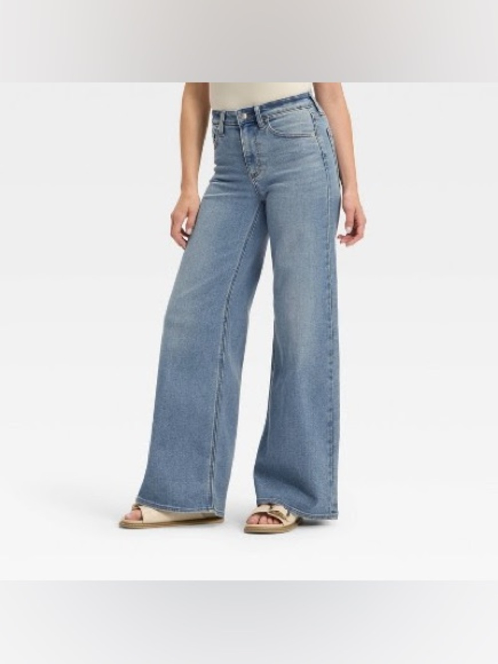 Universal Thread High-Rise Everyday Wide Leg Jeans